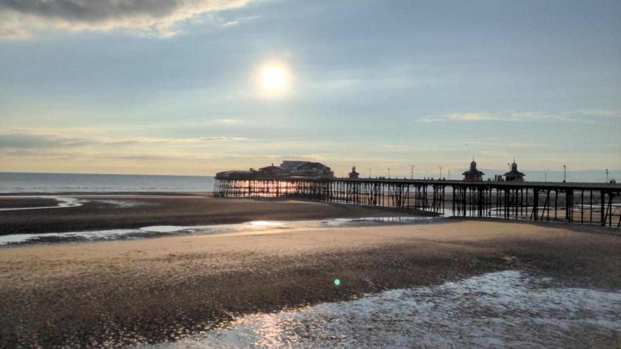 The Winter Garden Suites Blackpool Buitenkant foto