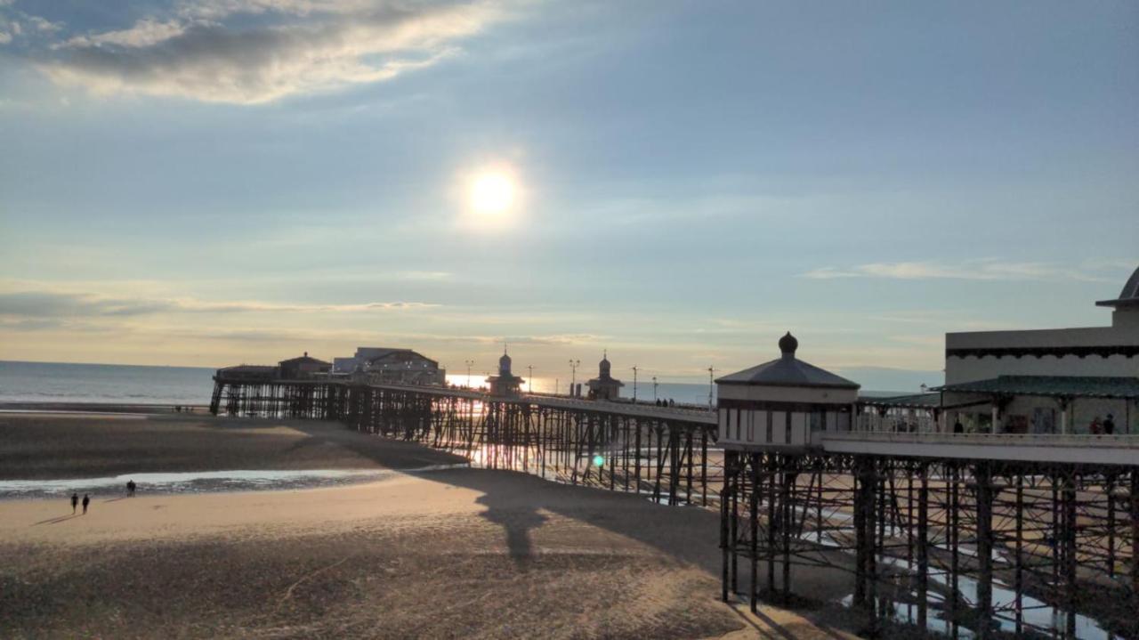 The Winter Garden Suites Blackpool Buitenkant foto